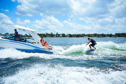 Lina Jobe Wakesurf